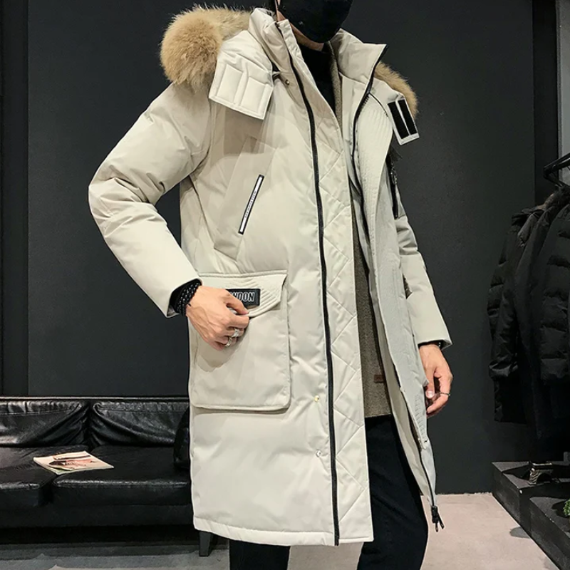 Bastien | Manteau d’Hiver Long pour Homme avec Capuche en Fausse Fourrure et Poches Multiples
