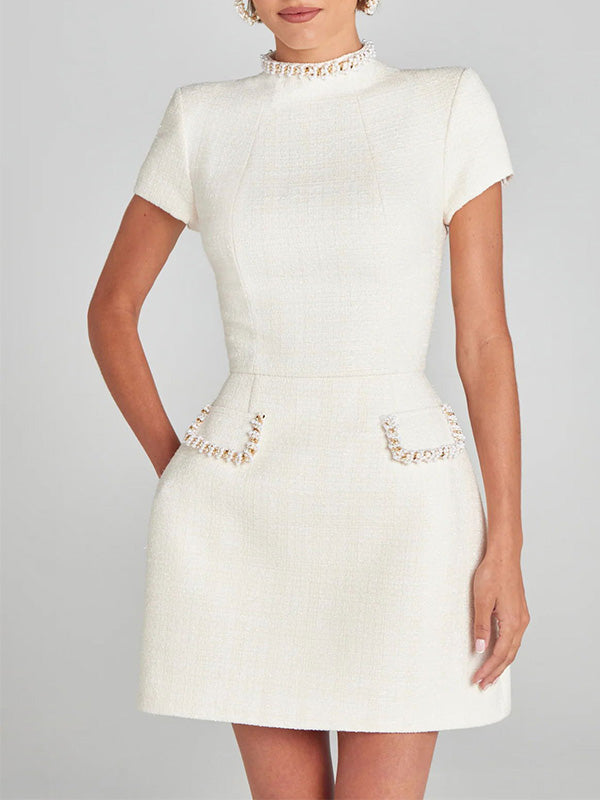 Robe mini en tweed luxe avec perles - Élégance et raffinement - Projet Paris - Parfaite pour les occasions spéciales