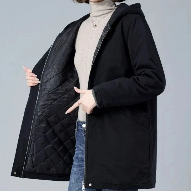Adélise | Veste Hiver Femme Slim Fit Matelassée avec Capuche et Fermeture Éclair – Confort et Élégance