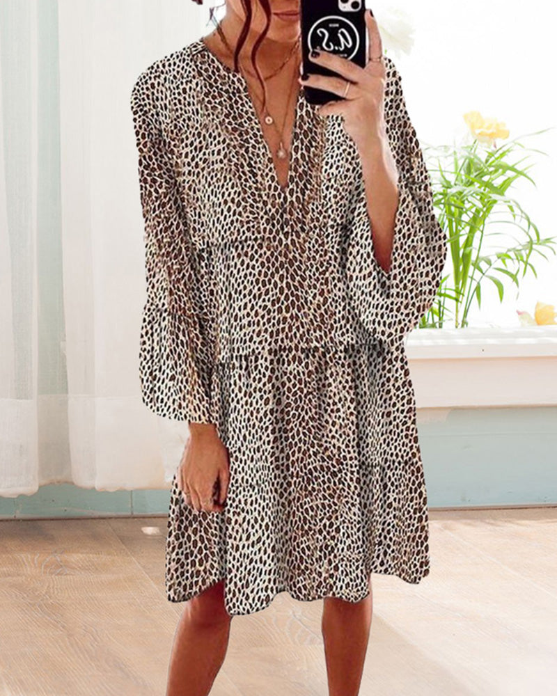 Robe léopard mi-longue pour femmes - Audacieuse et élégante - Projet Paris - Parfaite pour un look tendance