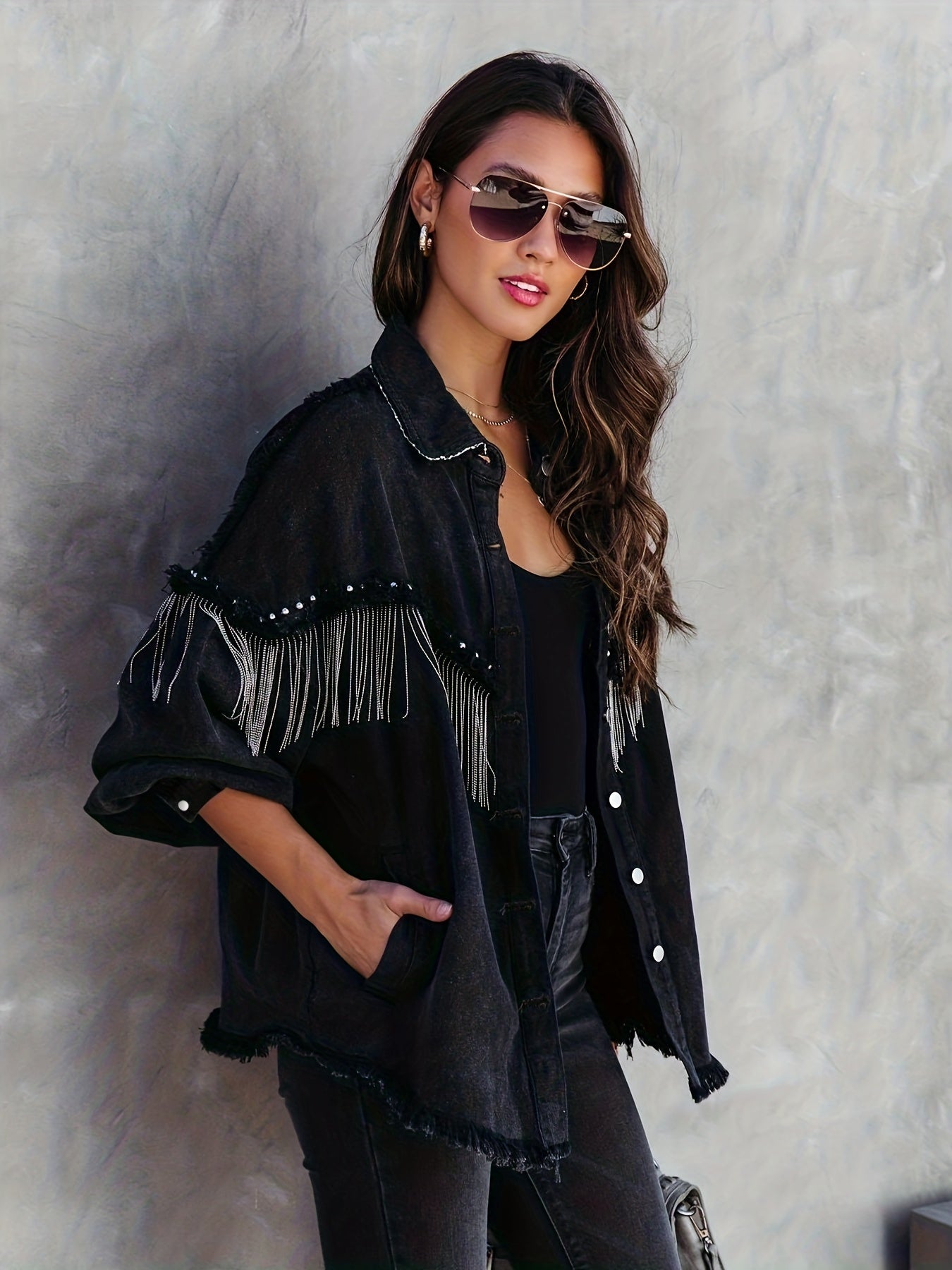 Elle - veste en jean élégante avec pompons