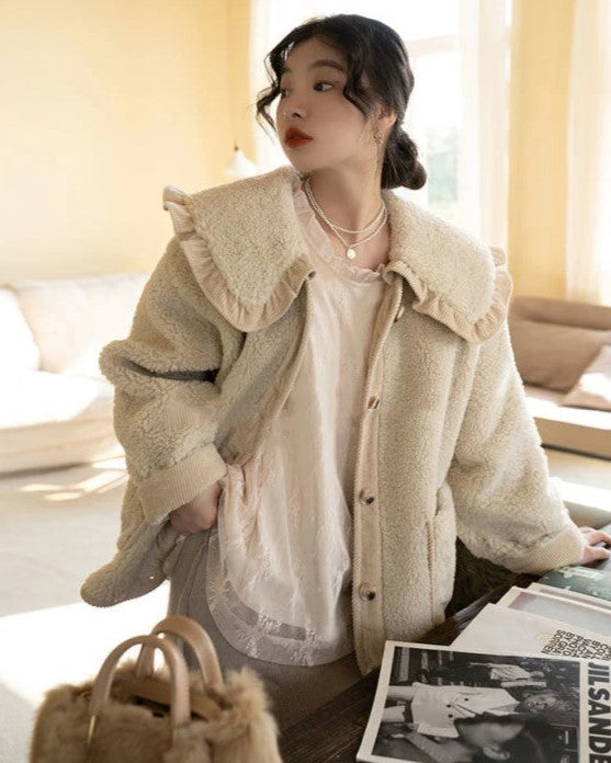 Veste élégante à col volanté pour femme