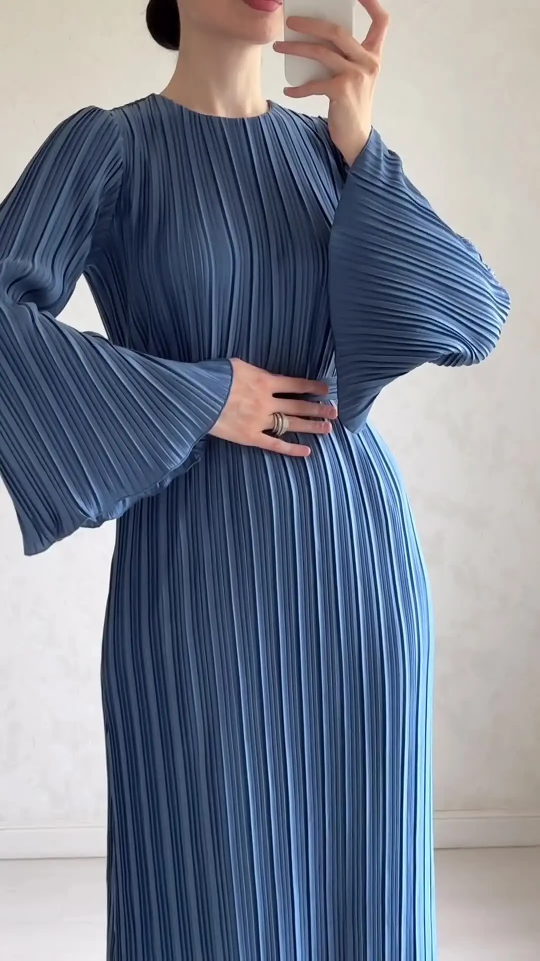Robe maxi élégante avec volants - Projet Paris - Élégante, Confortable