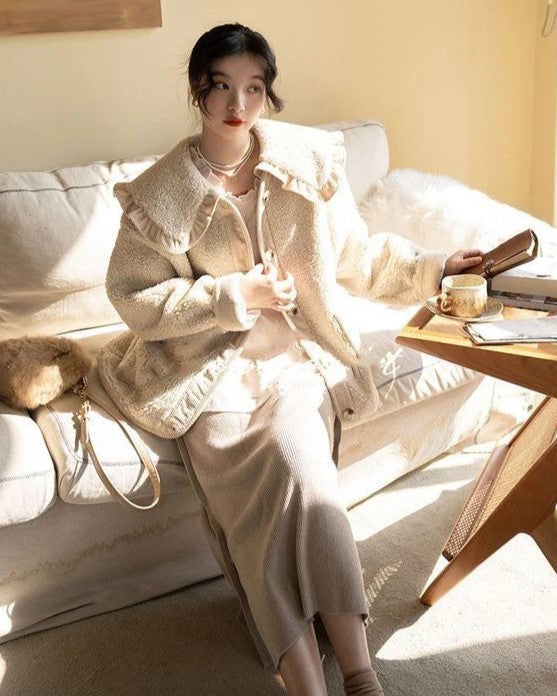 Veste élégante à col volanté pour femme