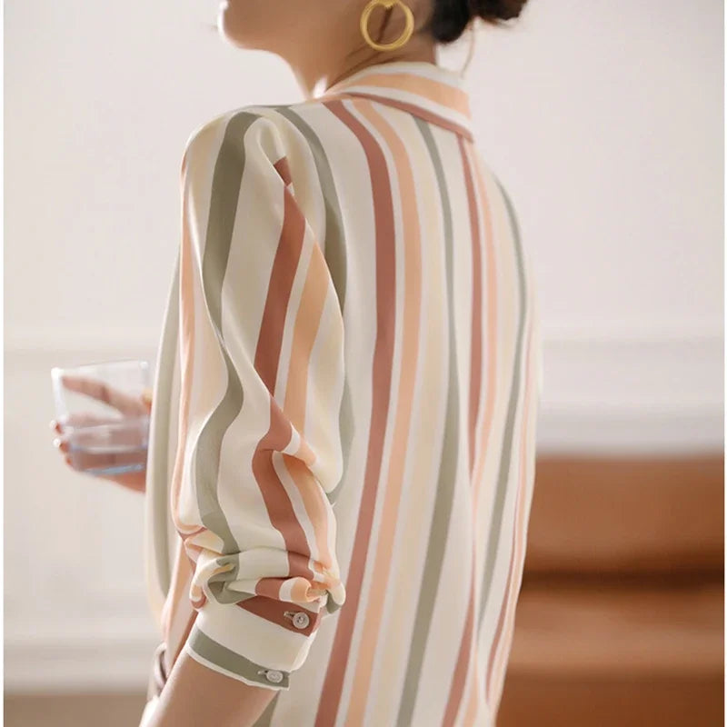 Brygit | Blouse à Rayures Minimalistes avec Col Revers et Manches Longues