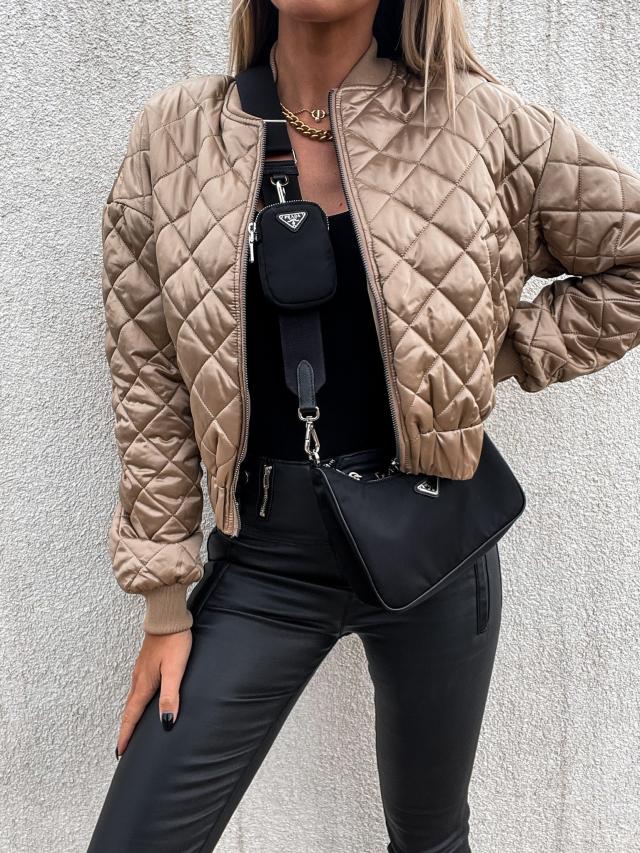 Veste courte matelassée pour femmes