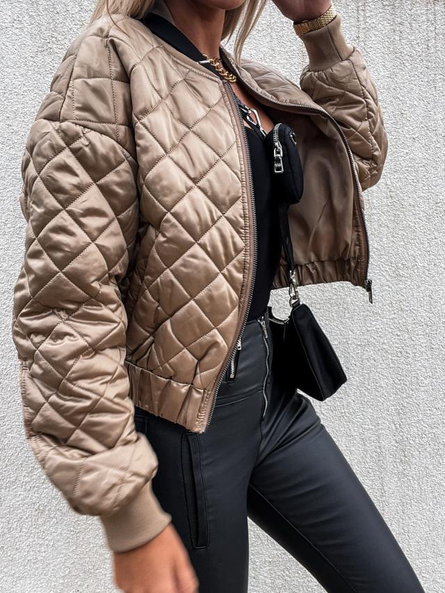 Veste courte matelassée pour femmes