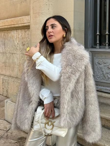 Ariah - Manteau de fausse fourrure à la hanche