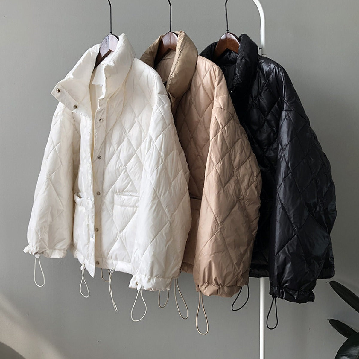 Zyrine | Veste Boutonnée Élégante avec Motifs en Diamant et Poches