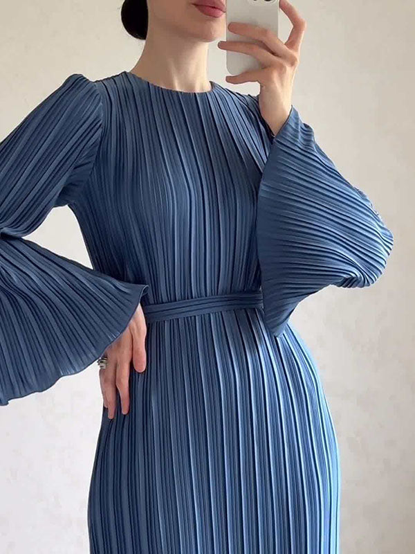 Robe maxi à manches évasées et plis - Élégance et fluidité - Projet Paris