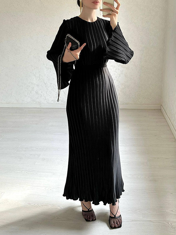 Robe maxi à manches évasées et plis - Élégance et fluidité - Projet Paris