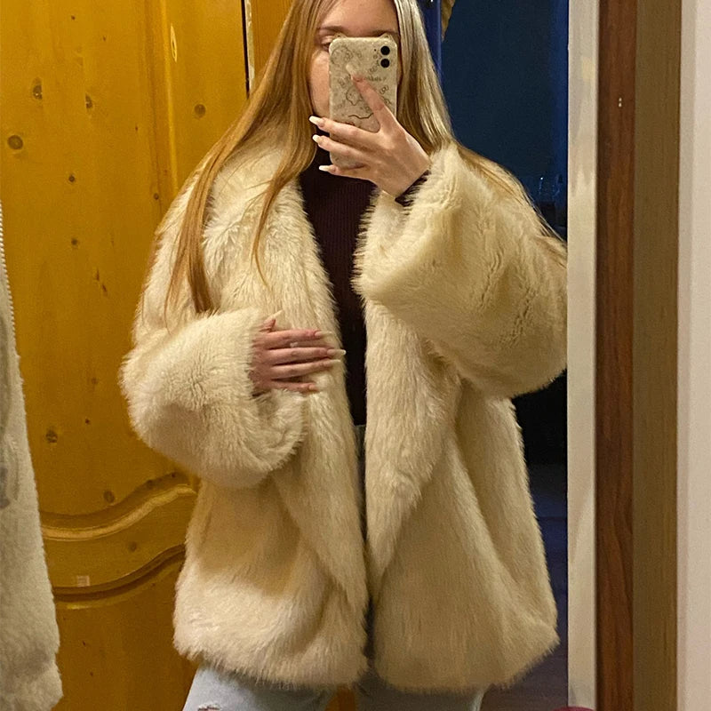 Manteau élégant pour femme au design chic