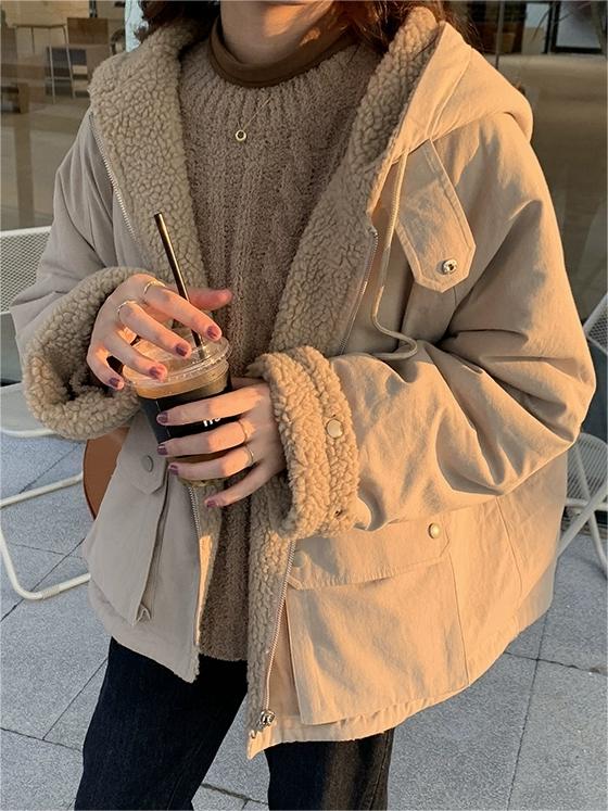 Elégant manteau oversized avec capuche épaisse pour femmes