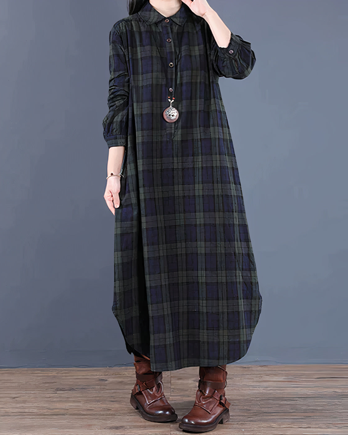 Robe chemise à carreaux longue – Élégance et confort – Projet Paris – Parfaite pour toutes les occasions