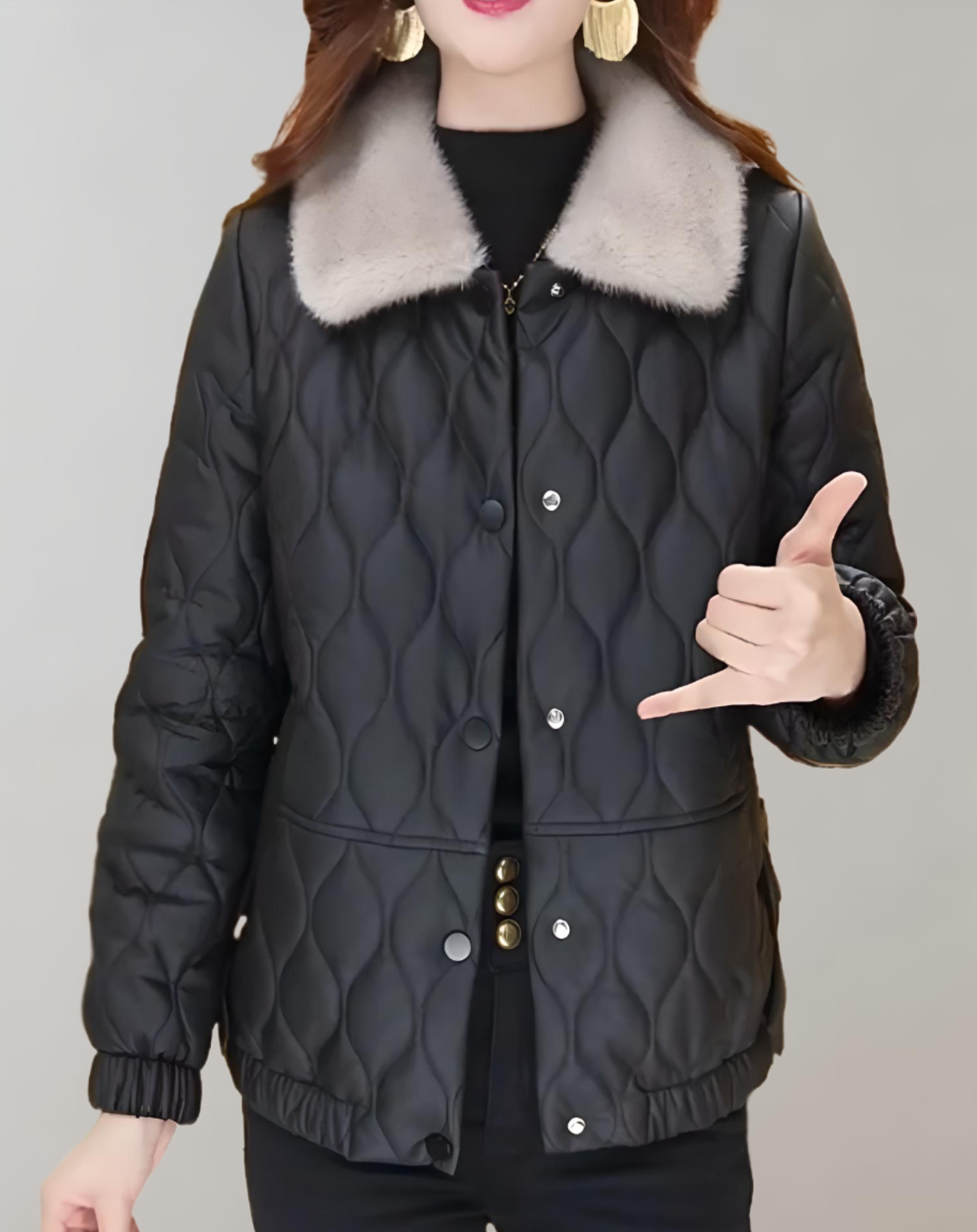 Nora - Manteau d'hiver noir avec motifs gaufrés et faux cols en tissu