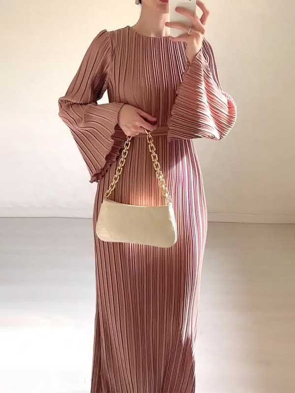 Robe maxi à manches évasées et plis - Élégance et fluidité - Projet Paris