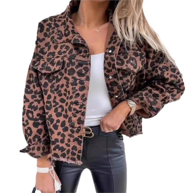 Joana - Veste en jean imprimé léopard