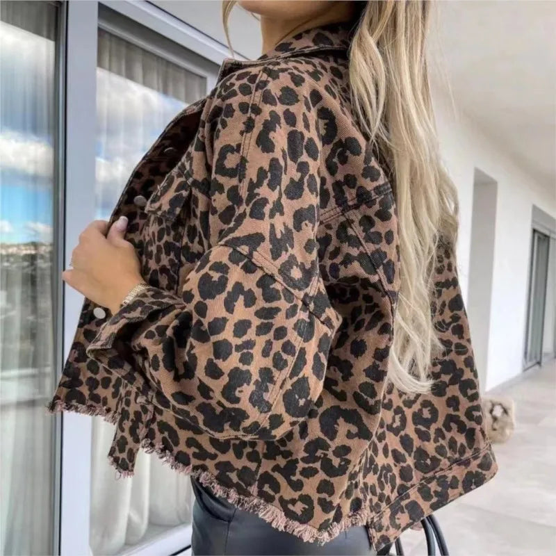 Joana - Veste en jean imprimé léopard