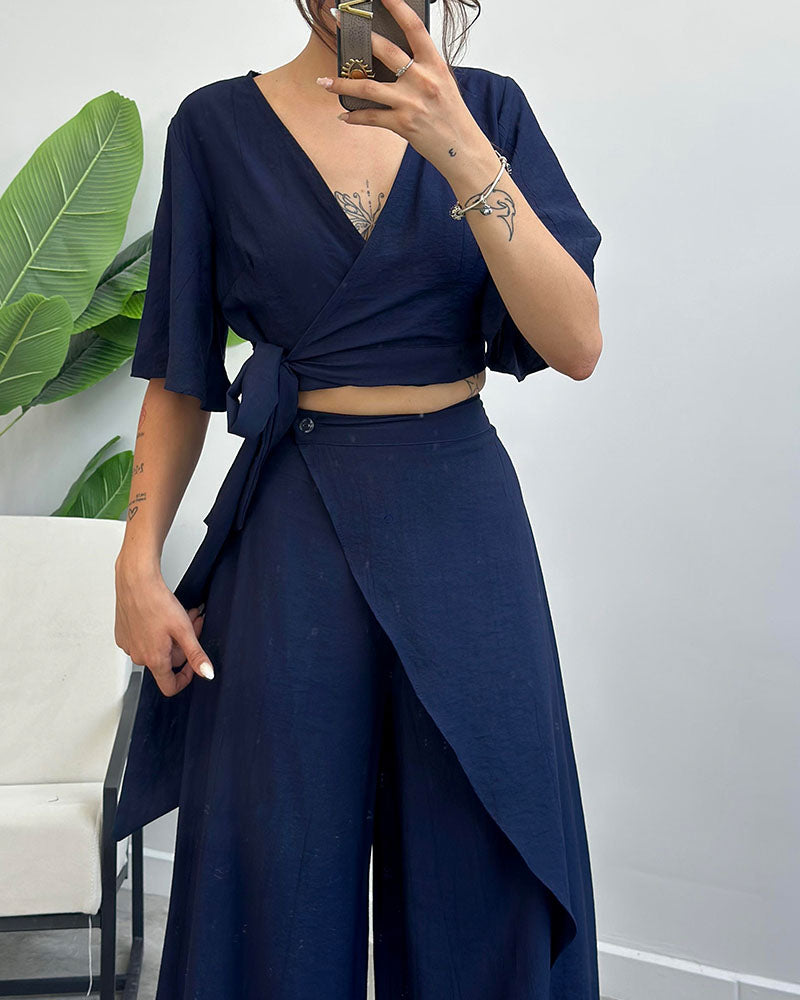 Ensemble chic avec taille cintrée et lacets - Set élégant à deux pièces - Projet Paris