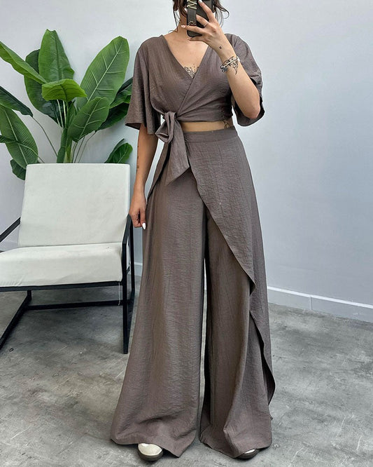 Ensemble chic avec taille cintrée et lacets - Set élégant à deux pièces - Projet Paris