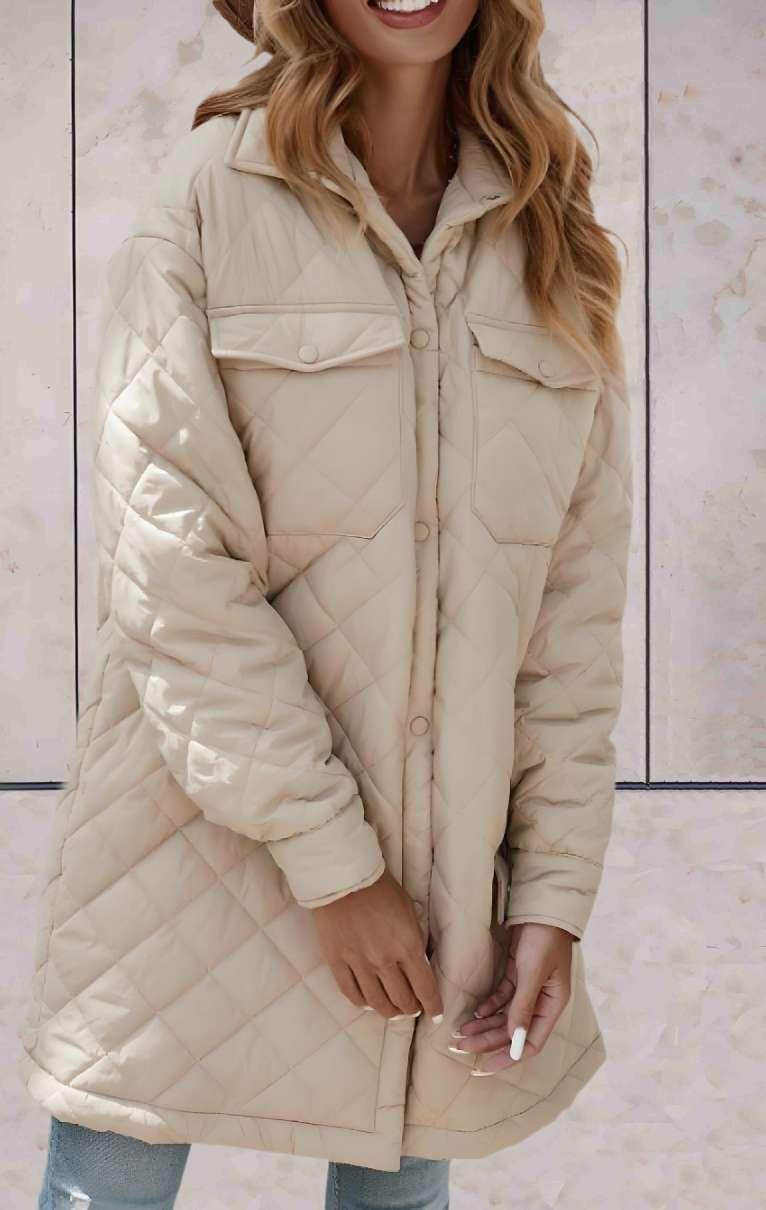 Kurtneigh - Long manteau d'hiver crème avec deux poches sur la poitrine