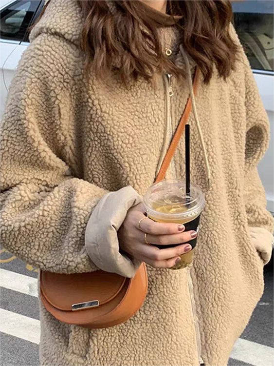 Elégant manteau oversized avec capuche épaisse pour femmes